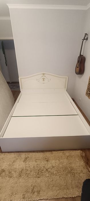 Спальный гарнитур  в отличном состоянии