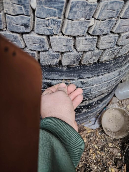 гуми за камион 17.5  235/75