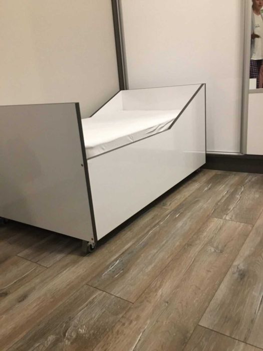 Детско легло с преграда и матрак