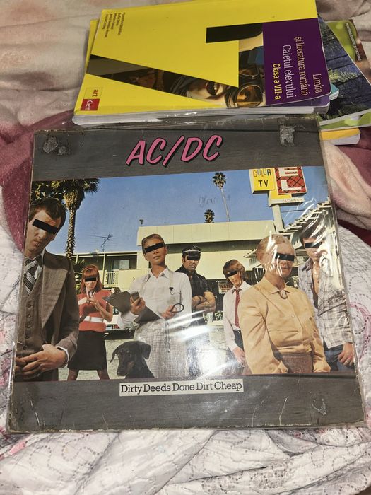 Vinyl AC/DC dirty deeds done dirt cheap