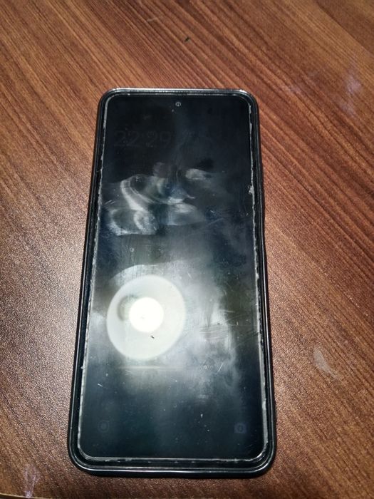 Продам смартфон Редми 12