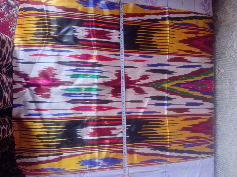 Атлас мато сотилади 1м 50 000