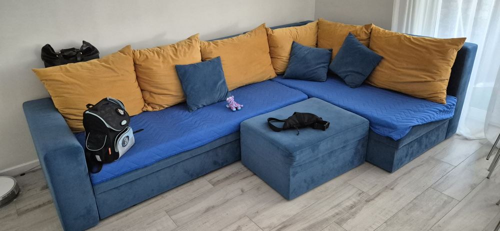 Canapea extensibila stil colțar preț 2000 rin in stare perfecta