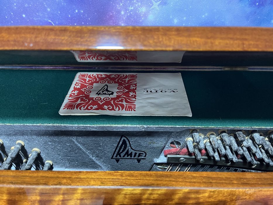 Фортепиано РИГА  (пианино)