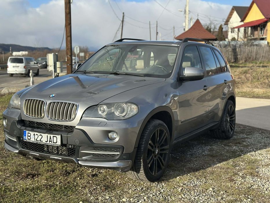 Vând schimb x5 2008