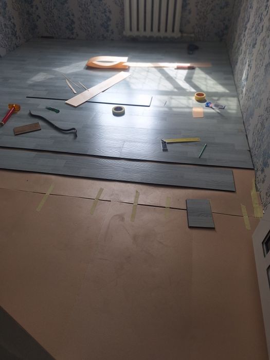 Квартира срочно сотилади 5мик 1эт 3хон