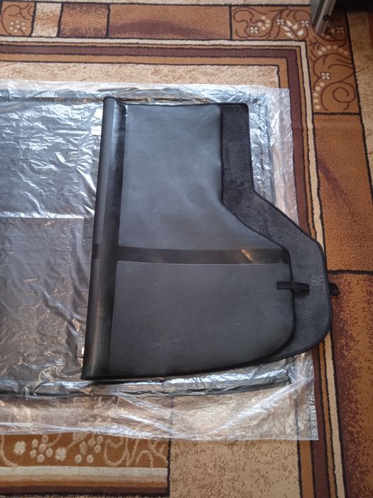 Коврики 2шт. в багажник Lexus