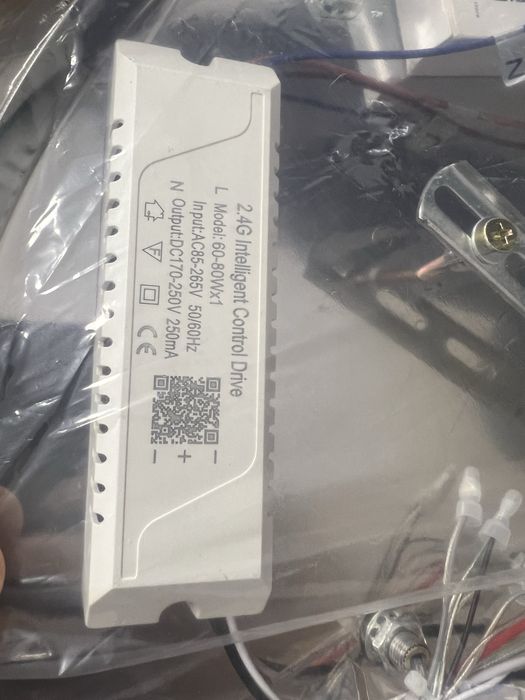 Nou Aplica Lustra led 73W 3 culori cu telecomanda