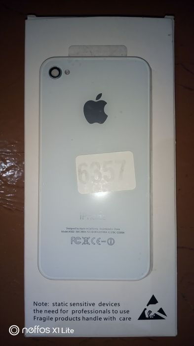 Защитный бампер на Айфон 4s