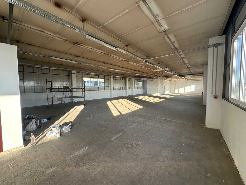 Дава се под наем Склад в Варна, Изгрев - 500 кв.м за 2493.39 € - Снимка #3