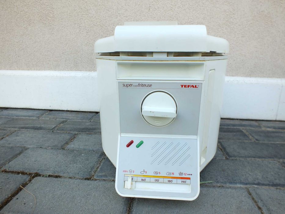 Friteuza cu ulei Tefal Super cool Friteuse tip 3605, 1900w, 2L.