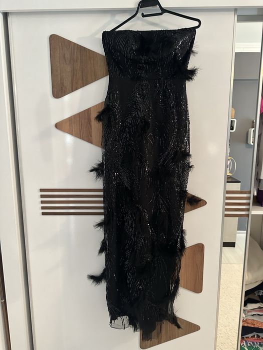 Официална рокля