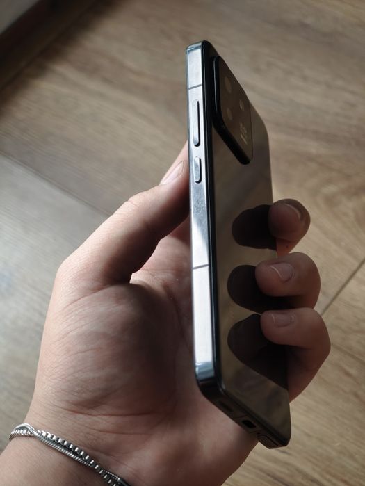 Xiaomi 13 12/256 АКБ 98%