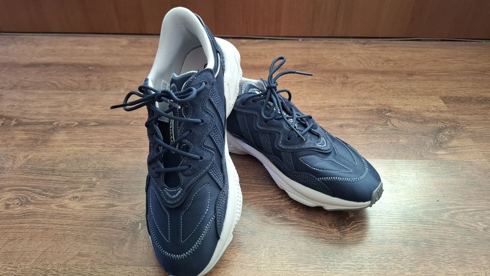 Маратонки Adidas OZWEEGO