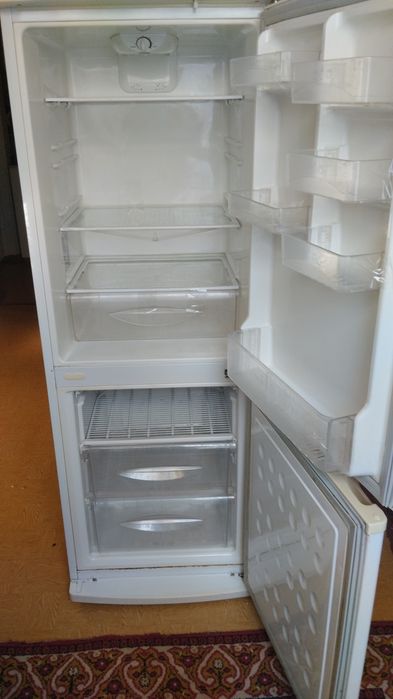 Продам холодильник срочно