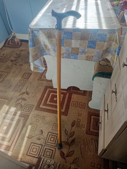 Продам трость  продам