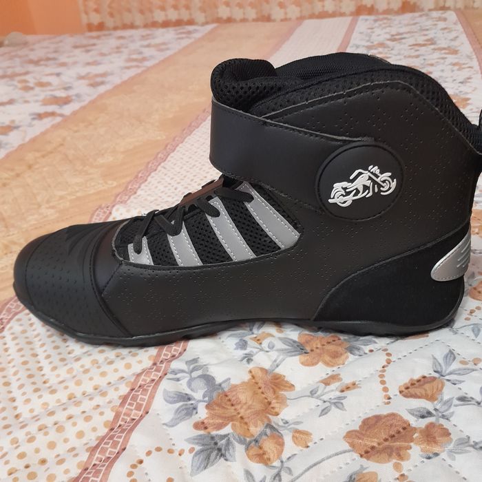 Обувки за мотоциклет