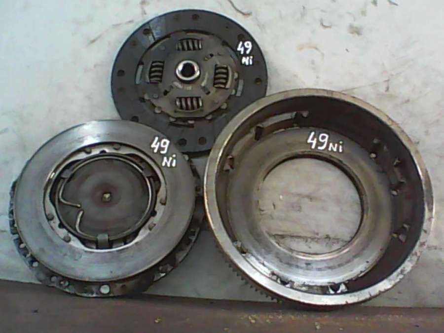 Продам МКПП гольф 3 комплект