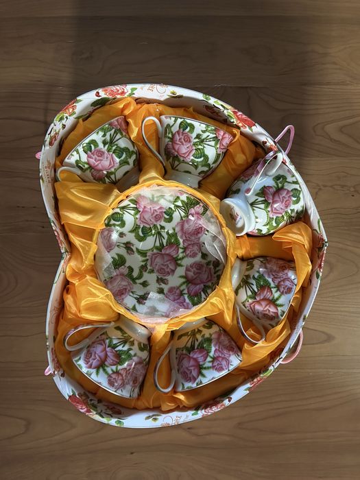 Продам Чайный сервиз