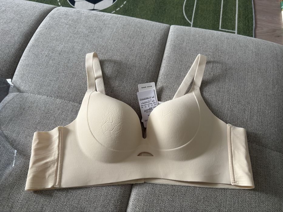 Бюстгальтер бесшовный