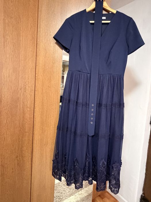 Vand rochie eleganta medie