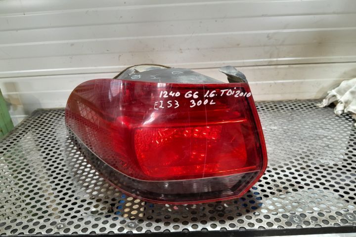 Lampa / Tripla stop stanga pe aripa Volkswagen VW Golf 6 [2008 - 2015