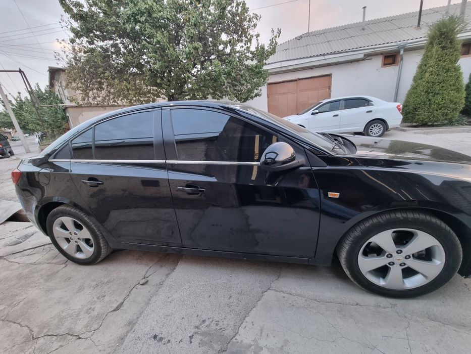 Подается Chevrolet Cruze 2009 года Malibu мотор 2.4
