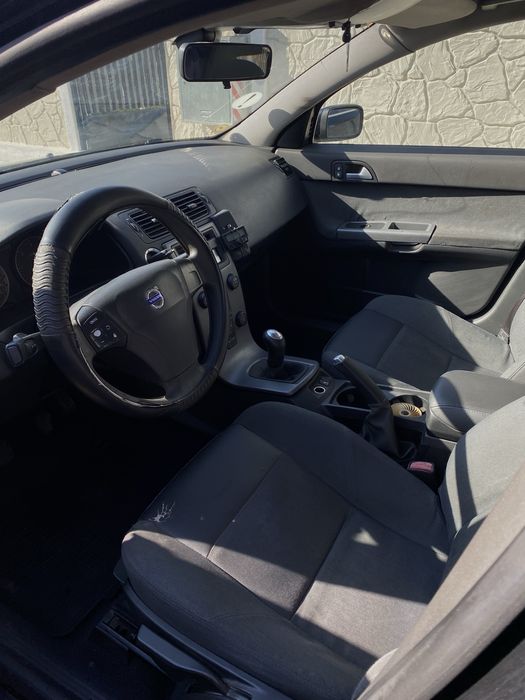 Volvo v50 2005.