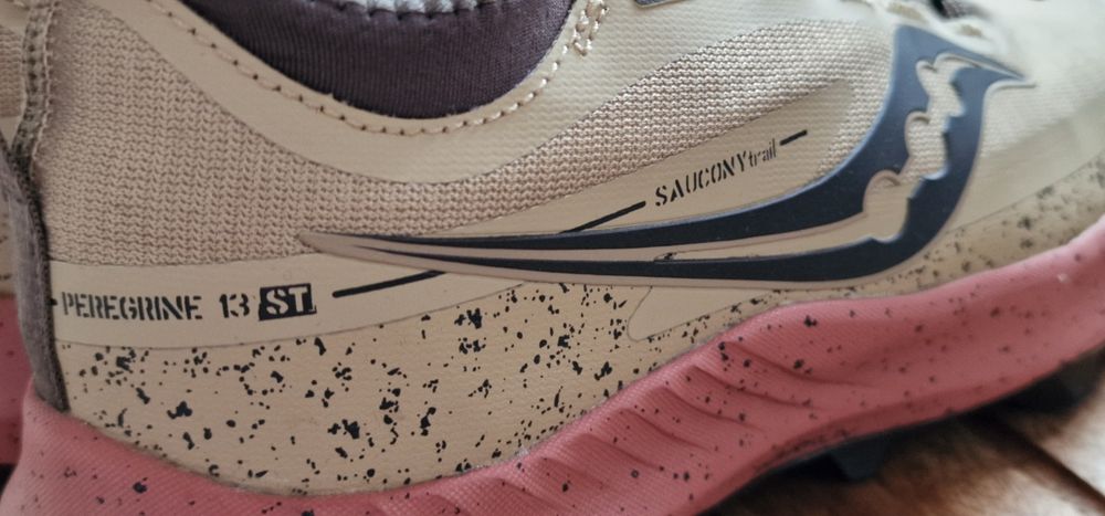 Saucony Маратонки за планинско бягане Peregrine 37 размер
Маратонки за бягане Peregrine 13 ST S10840 Бежов