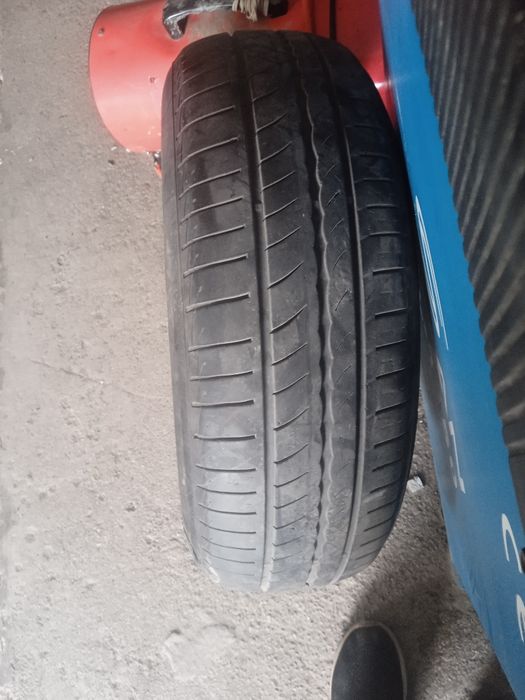 Продам резину на 15 и 16