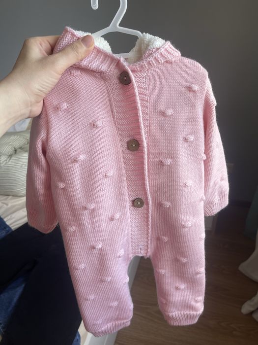 Продам два детских костюмчика. Новые