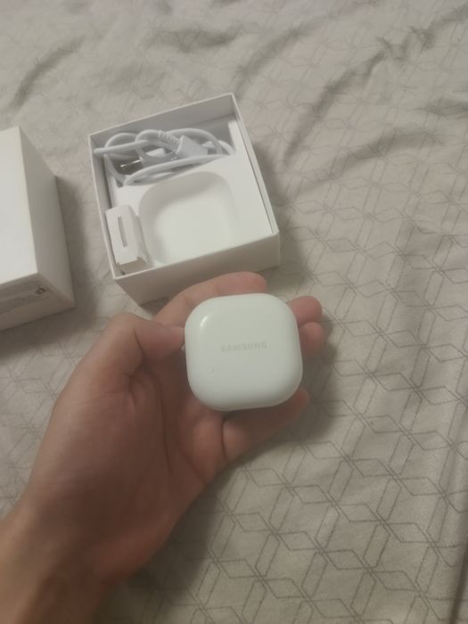 Samsung Galaxy Buds 2