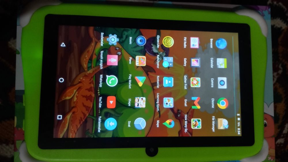 Planshet A02 zaryatnik va naushnik ham qushib beriladi