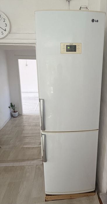 Холодильник рабочий