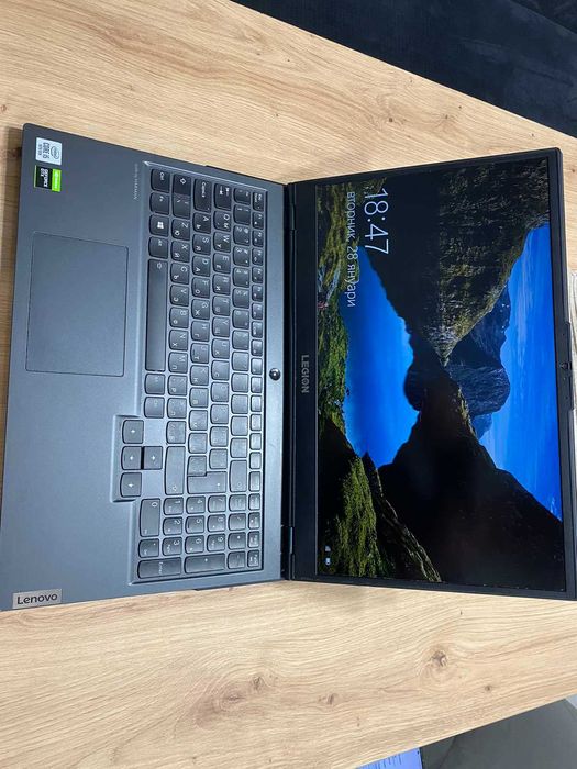Лаптоп Lenovo Legion 5 15IMH05