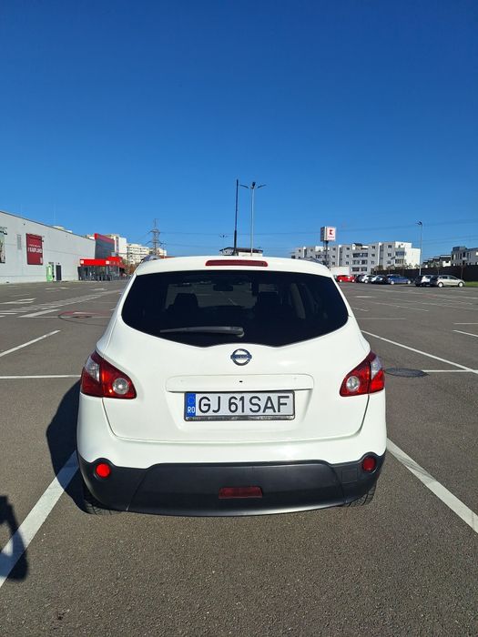 Vând Nissan Qashqai +2 Euro 5 2.0dci