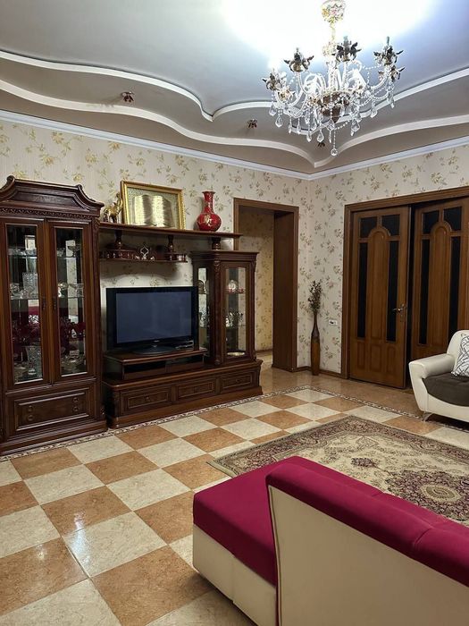 Продается дом 6 соток Госпиталка_Сауна и Бассейн