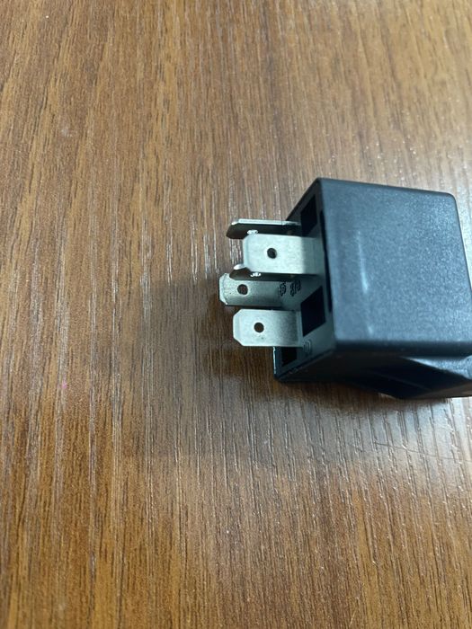 Реле 40 ампер 12 вольт 5-контактное