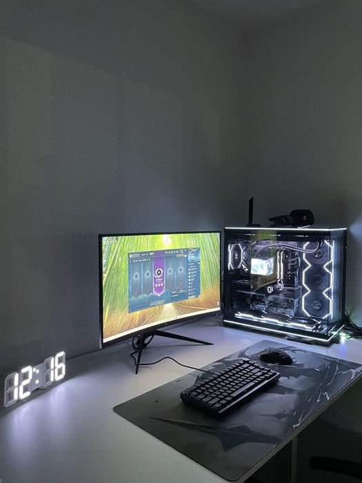 Pc gaming ( Ryzen 7 7800x3d+Rtx 5700 ti)