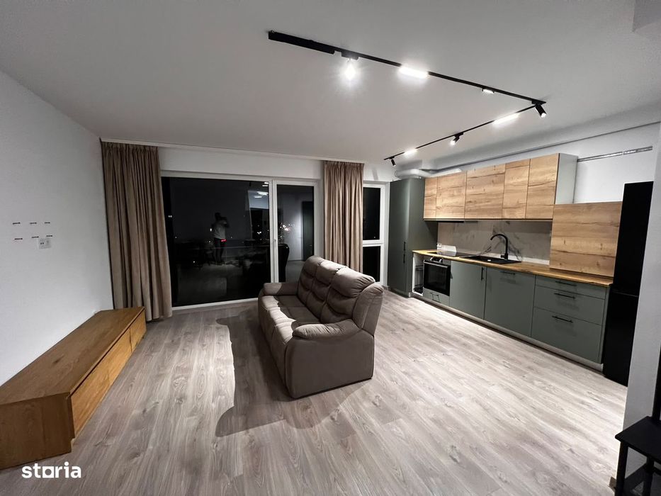 Apartament 3 camere, 60mp + 4mp balcon, parcare subterana, Eroilor