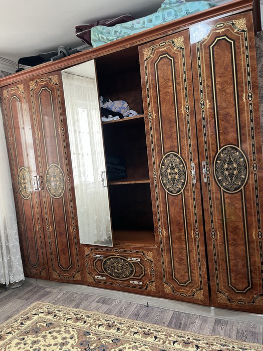 Спальный  гарнитур сатылады