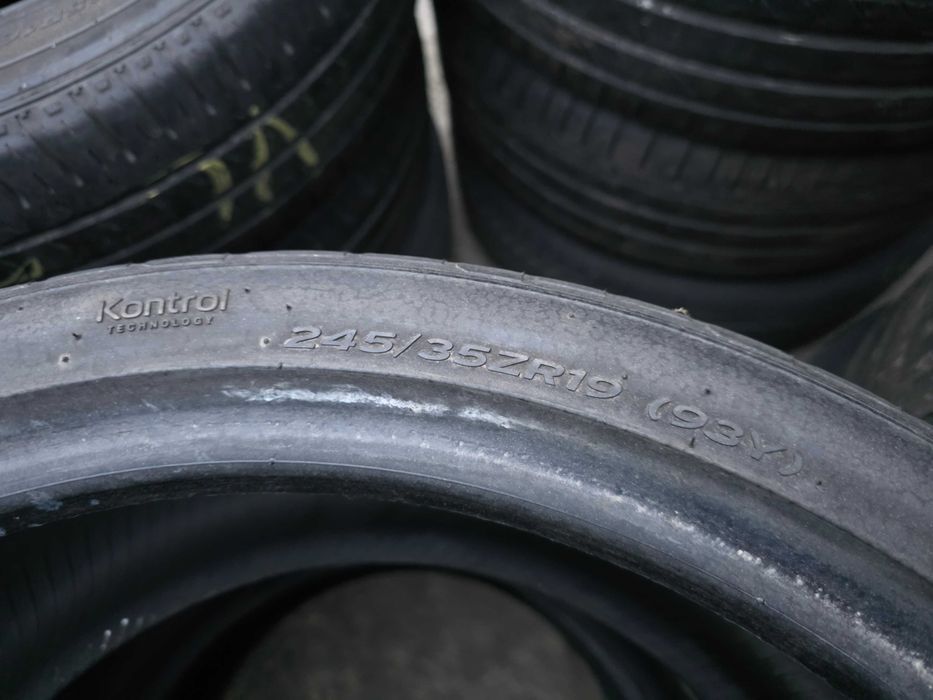 2бр Летни гуми 245 35 19 - Hankook