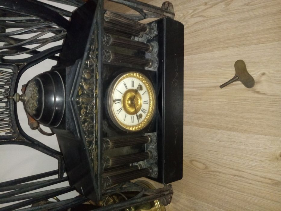 Ретро часовник Америка