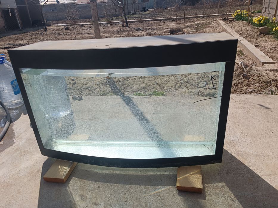 Аквариум сотилади 150$