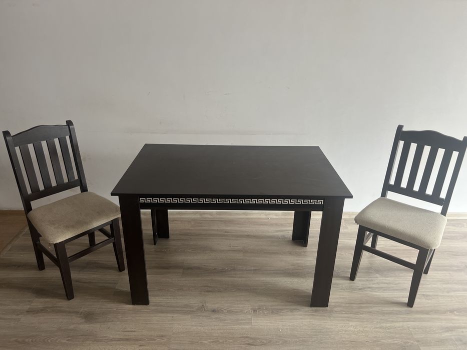 Маса с два стола