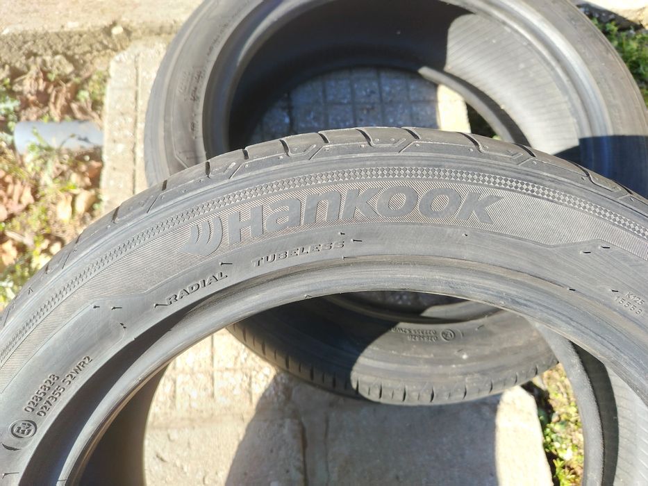 Гуми два броя 205/50/17