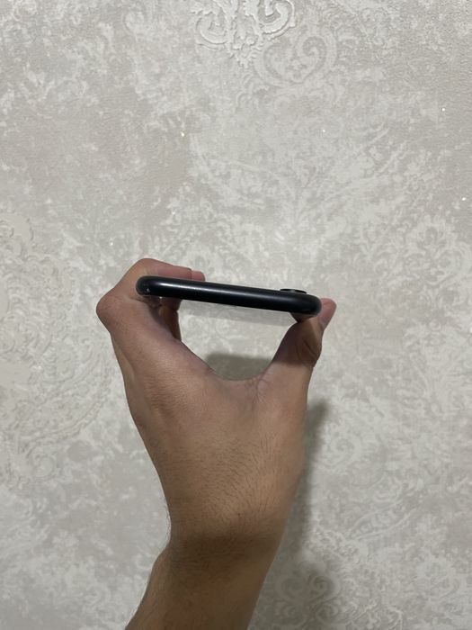 iPhone Xr 64GB 76% korobka document