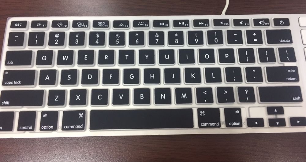 Силиконови протектори за Macbook с прав ентер
