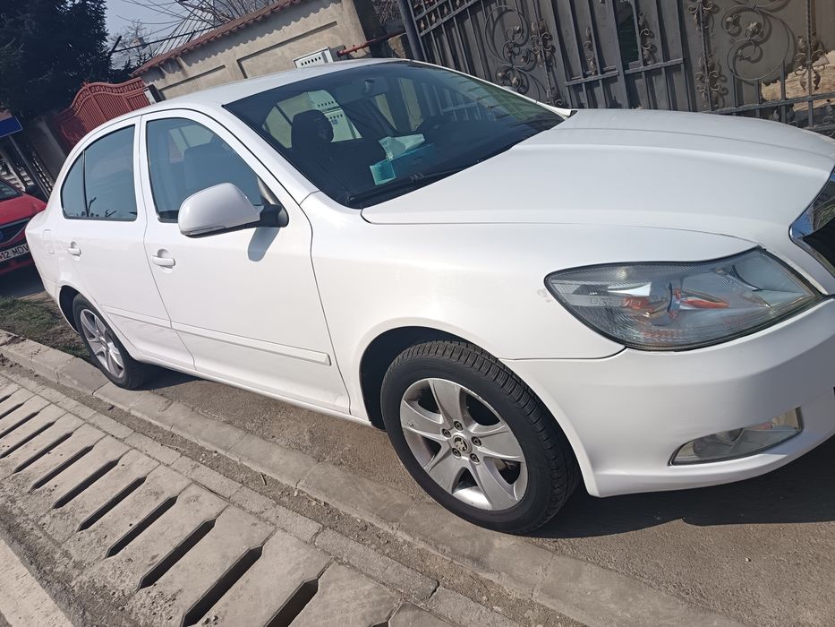 Vând Skoda Octavia 2