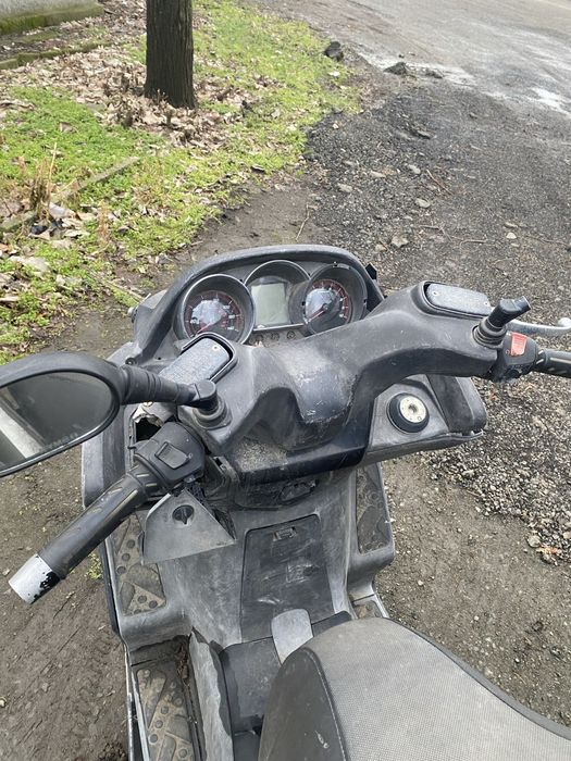 Мотор скутер Kymco downtown